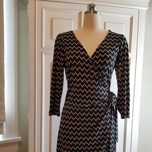 Flattering  Chevron knit wrap dress